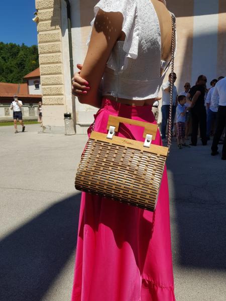 Torbica Leonora Swarovski kamenčki bela